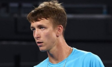 Казахстанский теннисист разгромлен 1742-й ракеткой мира