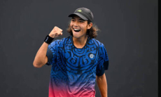 Теннисист из Казахстана успешно стартовал на турнире в Тунисе 