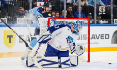 Казахстанский вратарь «Барыса» стал звездой в КХЛ