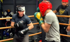 Жалгас Жумагулов готовится к дебюту в Казахстане. Видео