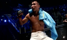 Непобежденный боец из Казахстана устроил разгром