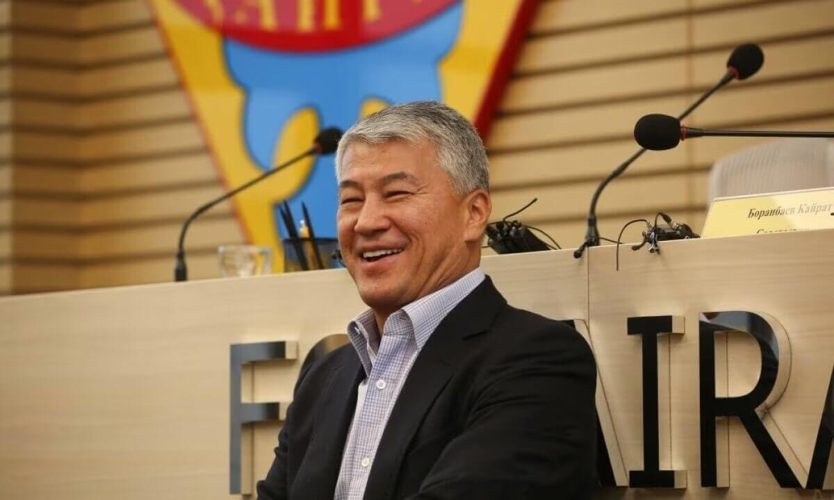 Боранбаев выбрал между Роналду и Месси в «Кайрат»