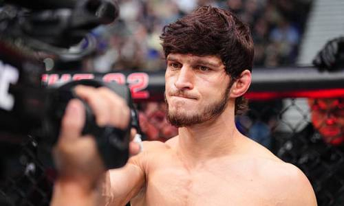 Решением судей закончился главный бой Мовсара Евлоева в UFC