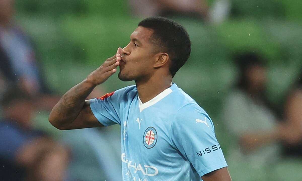 Бразильский воспитанник «Бенфики» выбрал между КПЛ и Европой 