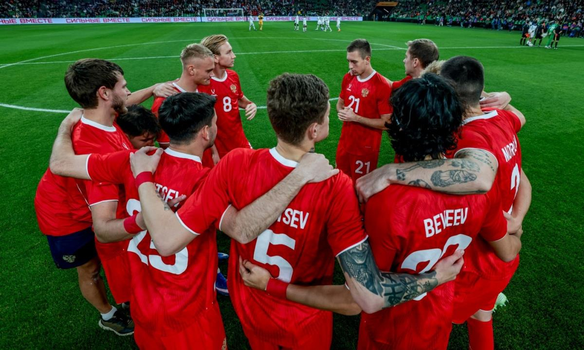 Россия назвала стартовый состав на матч с Мали