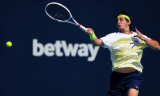 Тремя сетами закончился матч казахстанца в Румынии