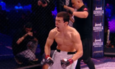 Узбекистанец быстро нокаутировал бойца из Кыргызстана в Ташкенте. Видео