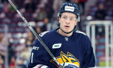 Хоккеист сборной Казахстана решил исход матча плей-офф КХЛ