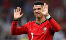 Криштиану Роналду призвали завершить карьеру