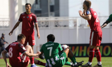 Болельщики клуба КПЛ требуют встречи с футболистами и главным тренером