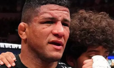 Бёрнс завершил карьеру и сделал заявление после поражения в бою в весе Рахмонова