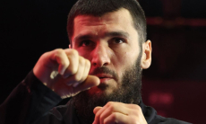 Джамбеков заявил о нежелании драться с Бетербиевым