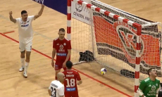 «Кайрат» проиграл «Семею» в матче с восемью голами в чемпионате Казахстана