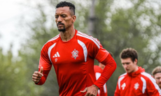 Булат Есмагамбетов оценил перспективы Луиша Нани и Виктора Мозеса в КПЛ