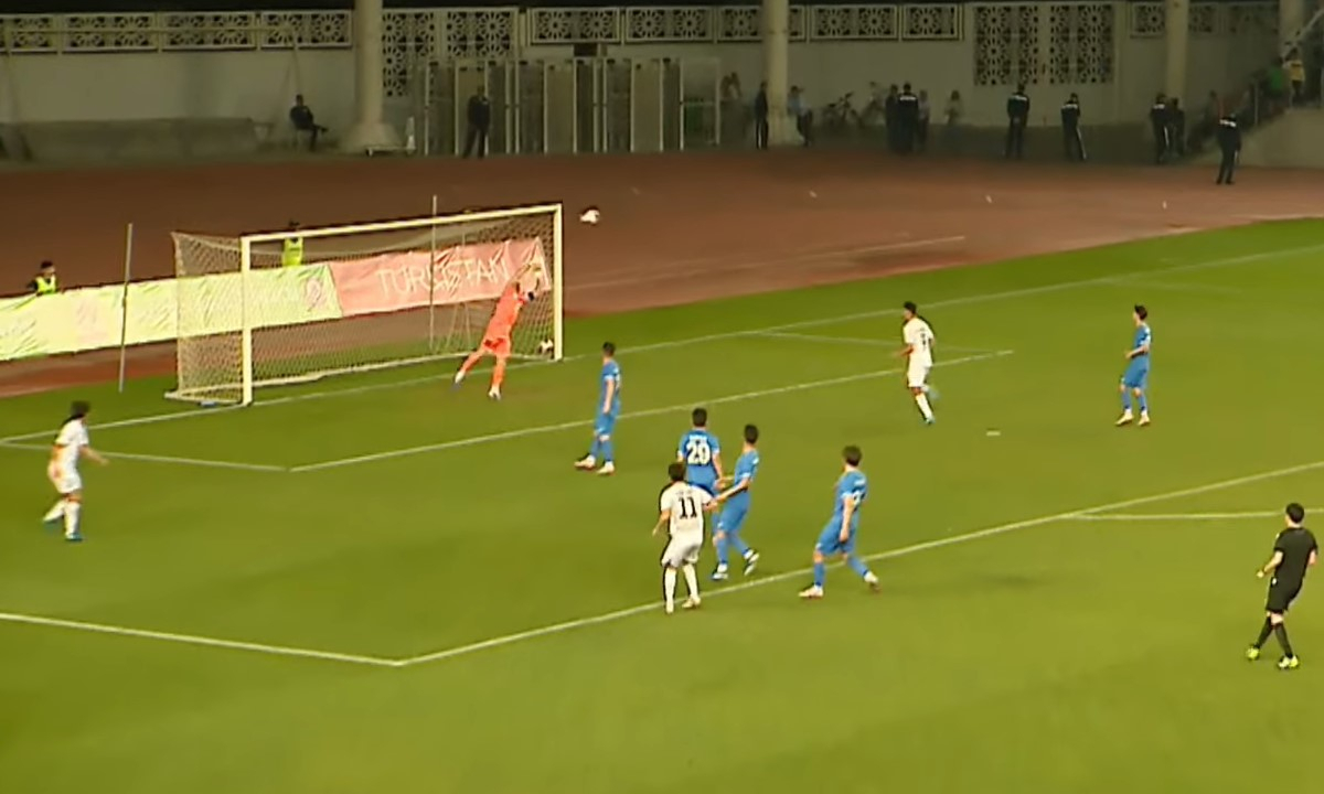 Фаворит Первой лиги проиграл дома стартовый матч сезона