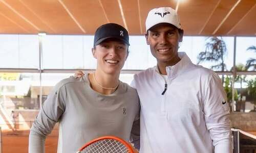 Рафаэль Надаль включился в подготовку Иги Швёнтек к грунтовому сезону. Видео