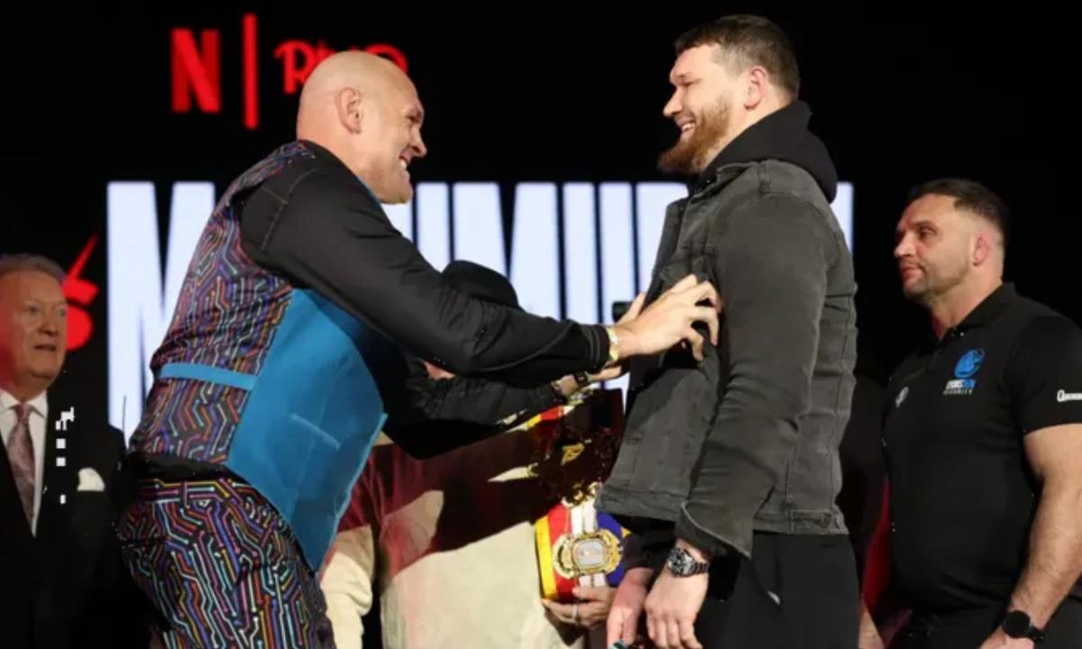 Тренер Дмитрия Бивола огорчил российского супертяжа