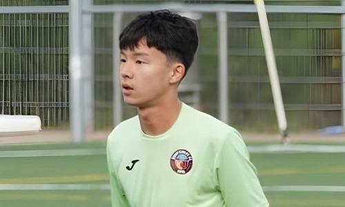 «Хоть квартиру продай, но увези его в Европу». Отец футболиста «Барселоны» из Казахстана сделал признание