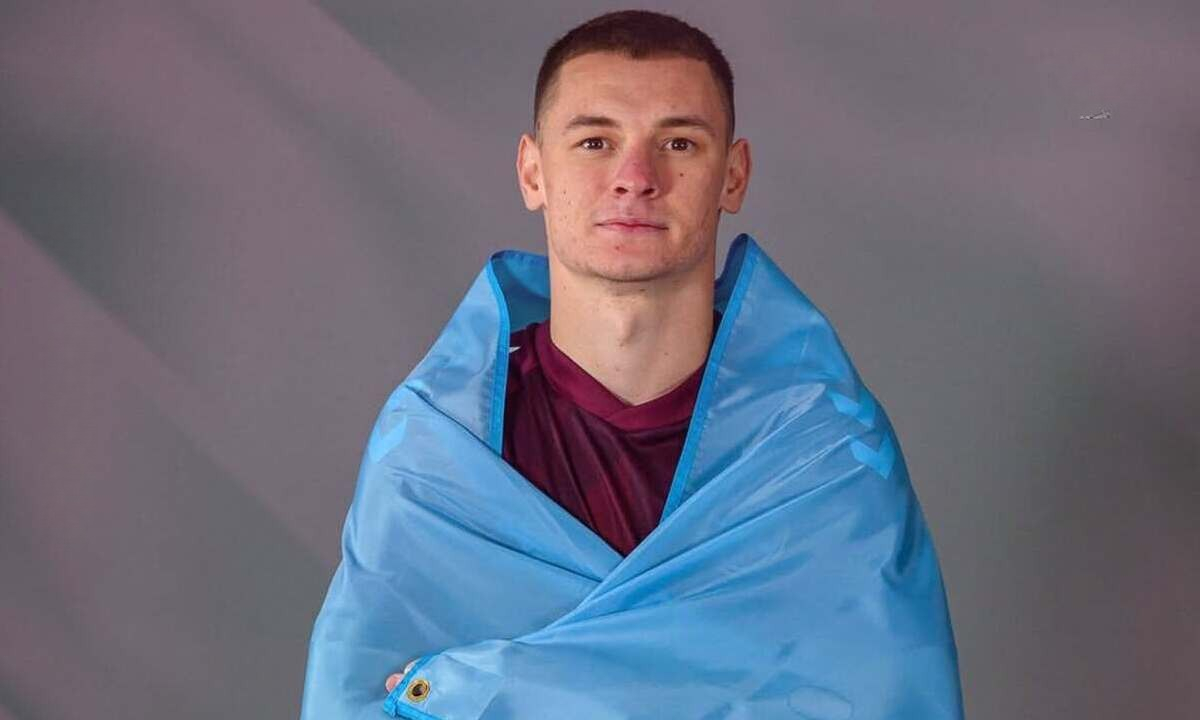 Ислам Чесноков вернулся в «Хартс» и развеселил команду. Фото