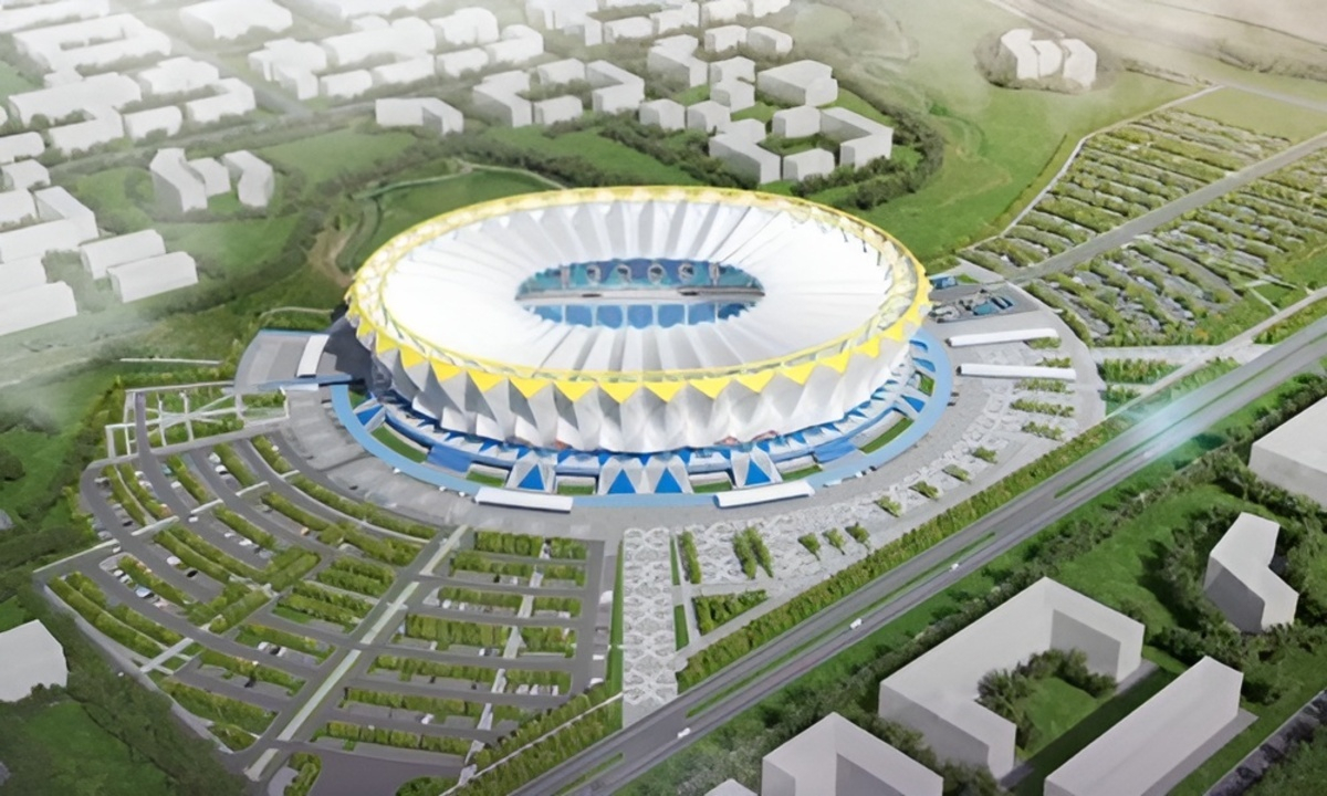 В Казахстане идет строительство крупнейшего футбольного стадиона. Видео