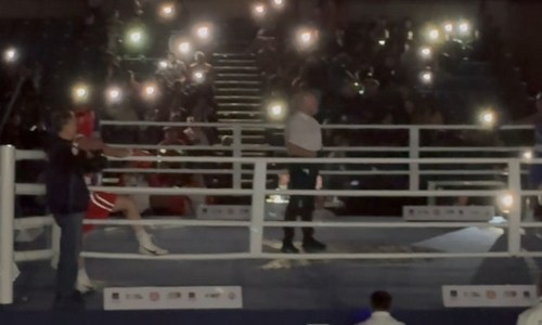 Свет отключили на ЧА-2026 по боксу с участием Казахстана