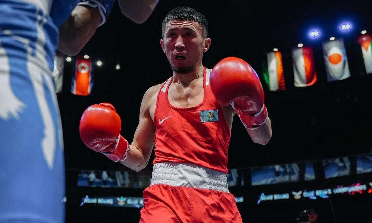 Нокаут и неожиданное поражение. Как выступил Казахстан в первый день полуфиналов ЧА-2026 по боксу