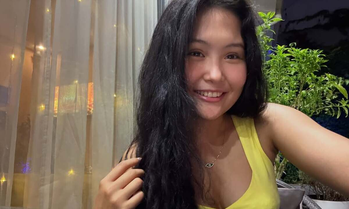 Бибисара Асаубаева замечена с гроссмейстером из Узбекистана. Видео