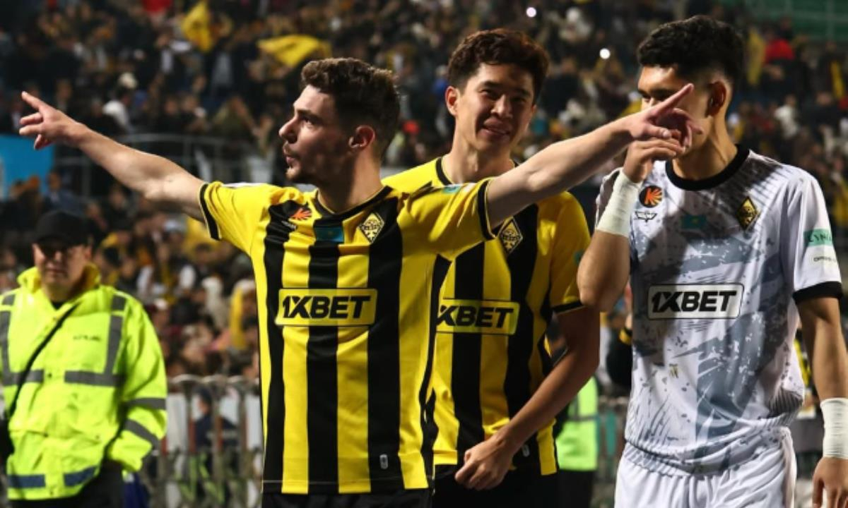 Бауыржан Турысбек оценил разгром «Астаны» «Кайратом» и назвал призеров КПЛ-2026