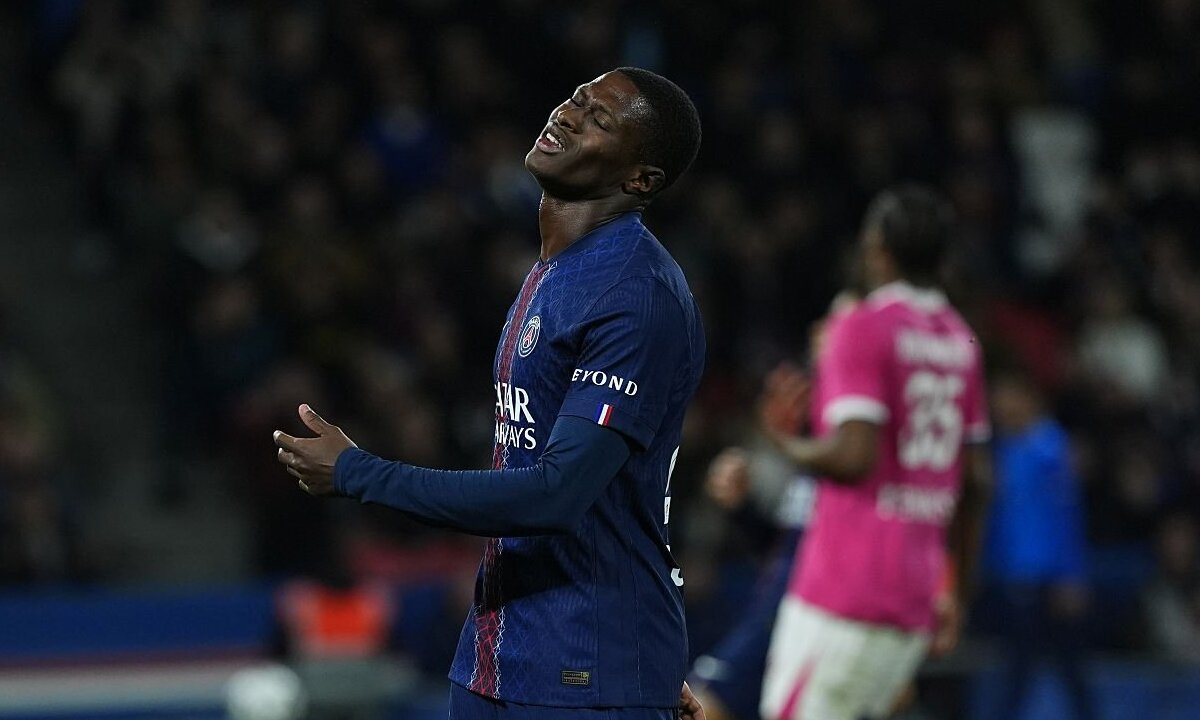 Защитник ПСЖ оказался под угрозой пропуска матча с «Ливерпулем» в Лиге Чемпионов