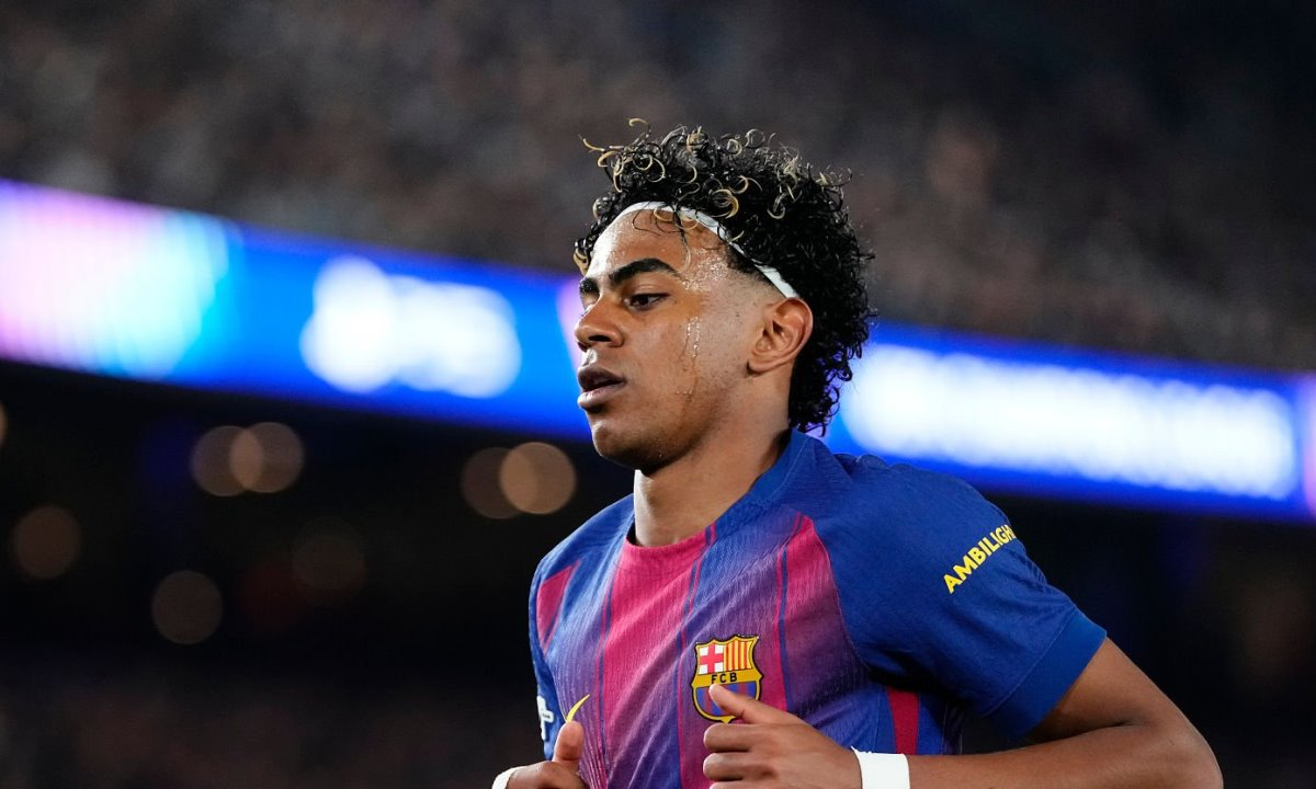 Наставник «Барселоны» заступился за Ямаля после поражения от «Атлетико»