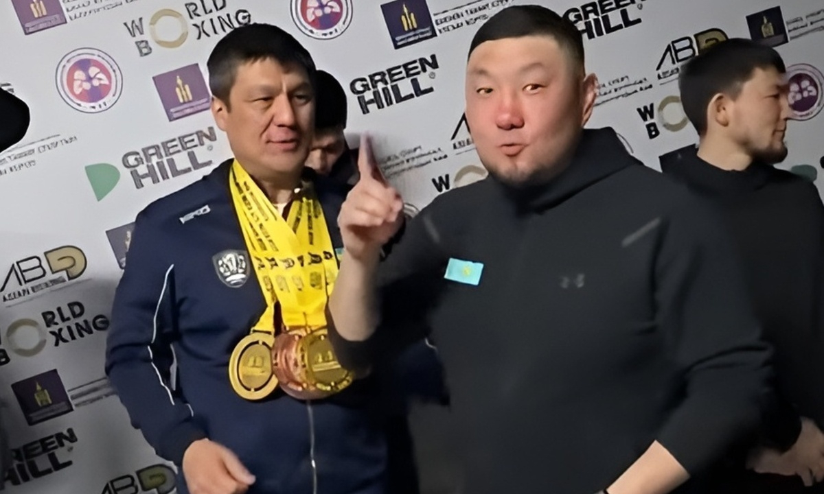 Тренер сборной Казахстана объявил героя ЧА-2026 по боксу