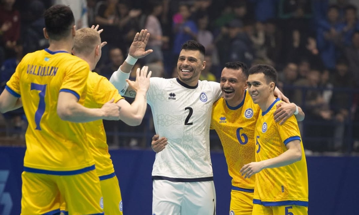 Казахстан победил 9:2 в первом матче после возвращения Какау