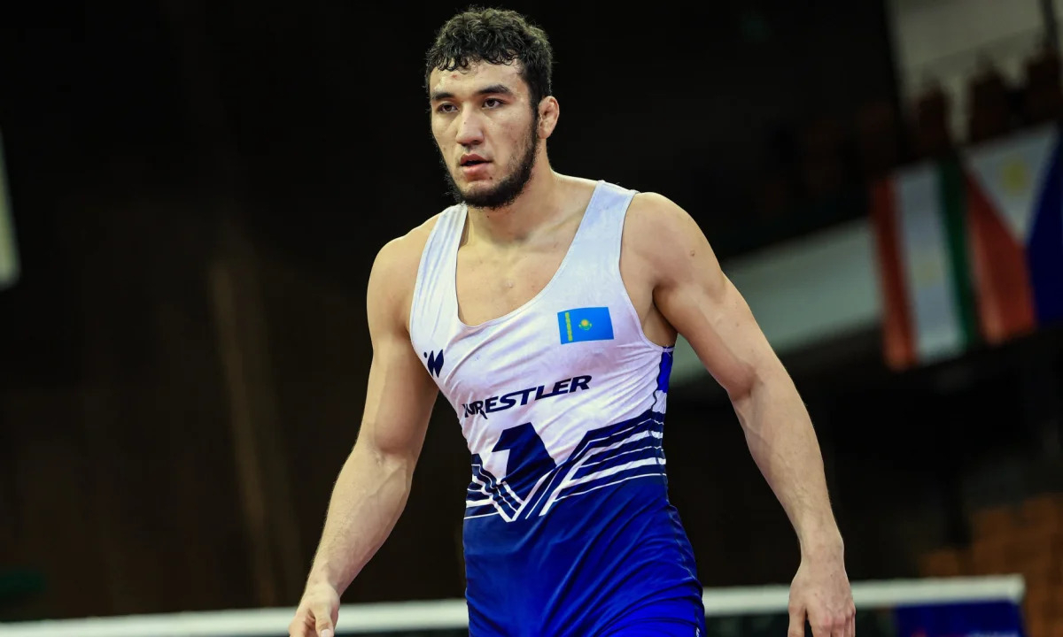 Призер Олимпиады раскритиковал решение сборной Казахстана не заявить Айтмухана на ЧА-2026 по борьбе