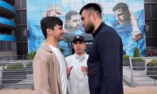 Баходир Джалолов и Абдукодир Хусанов провели дуэль взглядов. Видео