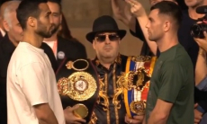 Гиясов и Каттералл провели дуэль взглядов перед боем за титул WBA. Видео