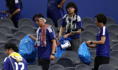 Японские болельщики убрали мусор с трибун после матча на ЧМ-2026. Видео