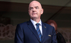 Президент ФИФА встретился с семьёй погибшего Диогу Жоты на ЧМ-2026. Видео