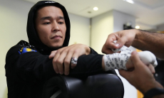 Асу Алмабаев встретился со своим соперником на улицах Баку перед боем в UFC. Видео