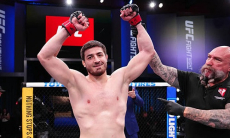 Абдул-Рахман Яхьяев за восемь секунд оформил нокаут в UFC. Видео