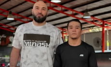 Тренер Алмабаева рассказал, как готовили победный прием против Джонсона в UFC
