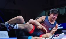 Казахстанец Анапия вышел в финал молодежного ЧА-2026 по греко-римской борьбе