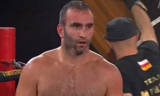 Сорвался бой Мурат Гассиев — Тони Йока за титул чемпиона мира WBA