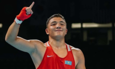 Аман Конысбеков оформил нокаут и вышел в финал молодёжного ЧА-2026 по боксу