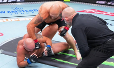 Дебютант UFC оформил нокаут за 100 секунд. Видео