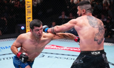 «Почуял кровь в воде». UFC сравнил казахстанского бойца с акулой