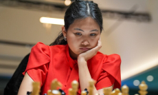 Асаубаева сыграла с двукратной чемпионкой мира на старте супертурнира в США