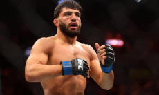 Царукян назвал сроки титульного боя в UFC