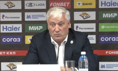 Михаил Кравец «подставой» объяснил поражение «Барыса» от «Металлурга»