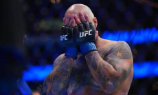 Нокаут непобежденного фаворита на 12-й секунде произошел в UFC. Видео