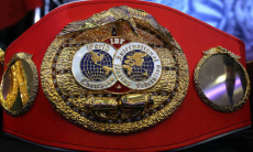IBF приняла новое решение по титульному бою непобежденного россиянина